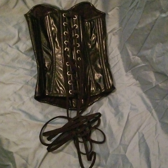 Black handmade pvc corset - Picture 2 of 3